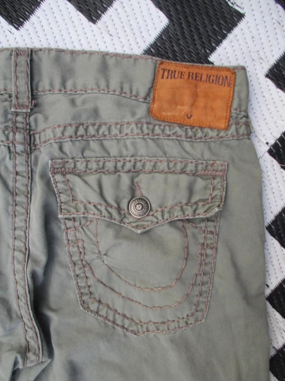 True Religion Ricky Relaxed Straight Olive Green Jeans